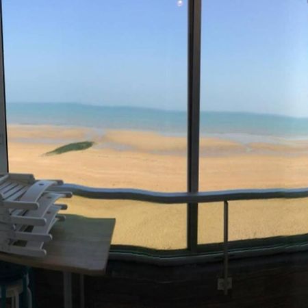 Appartement T2 Avec Vue Sur Mer Directe ! Courseulles-sur-Mer Buitenkant foto