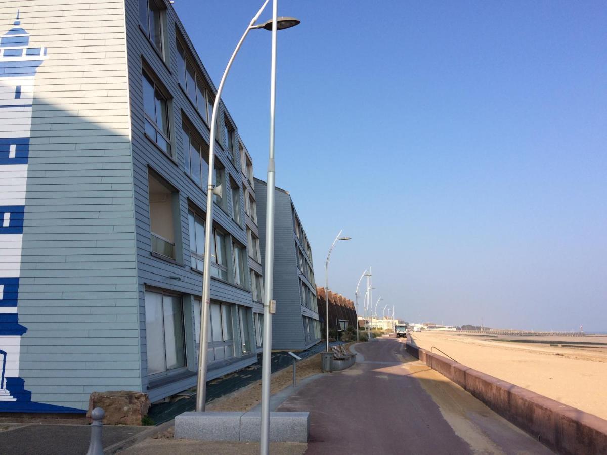 Appartement T2 Avec Vue Sur Mer Directe ! Courseulles-sur-Mer Buitenkant foto